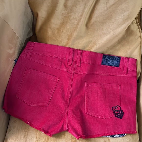 Shorts. Color rojos - Picture 4 of 5